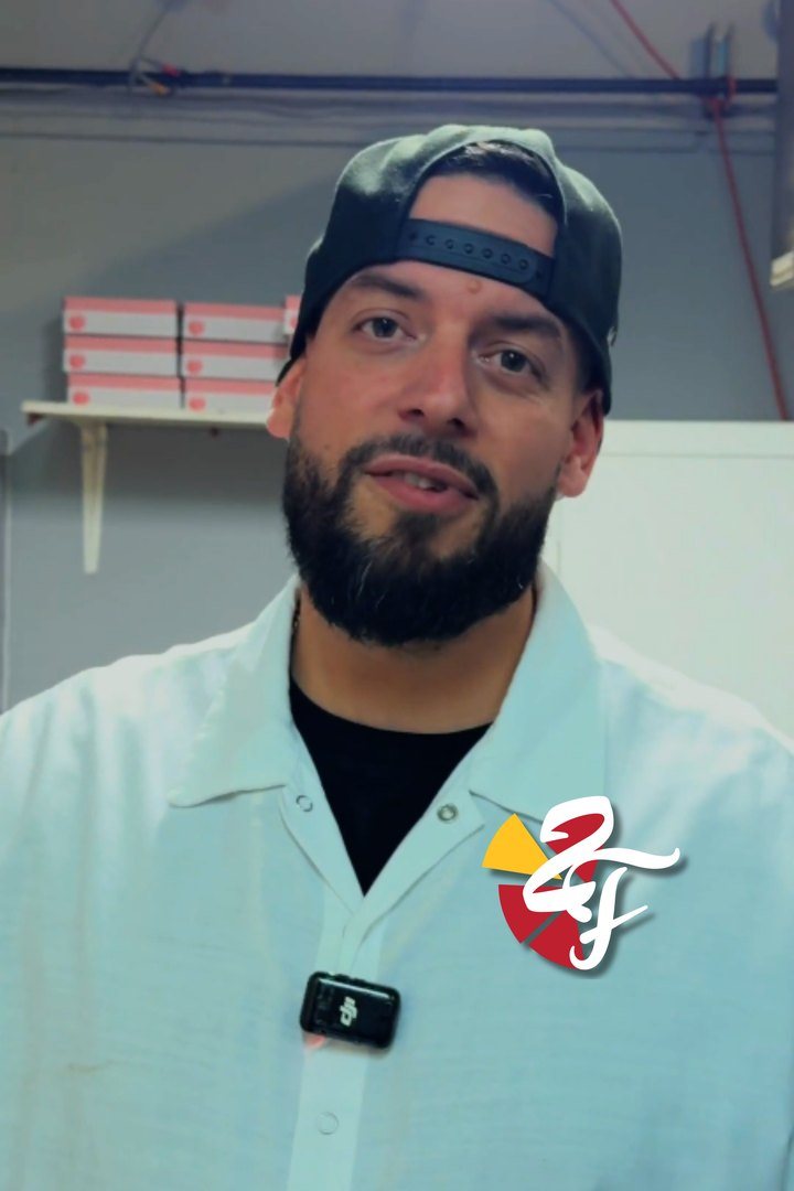 Jonathan Crépeau-Lavigne, du Restaurant Les 2 Frères, en témoignage face caméra